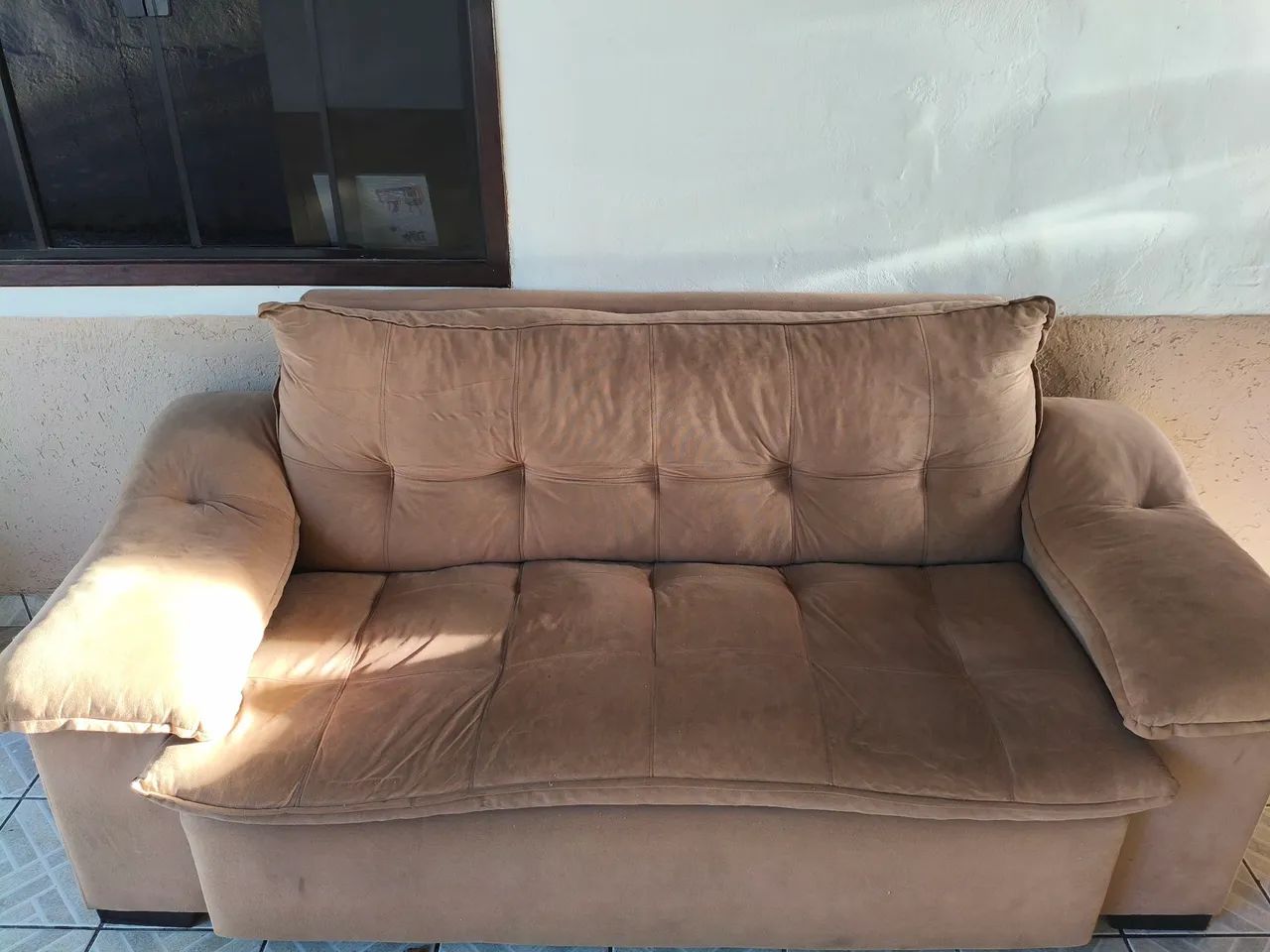 Three-Seater Sofa65704308387074120