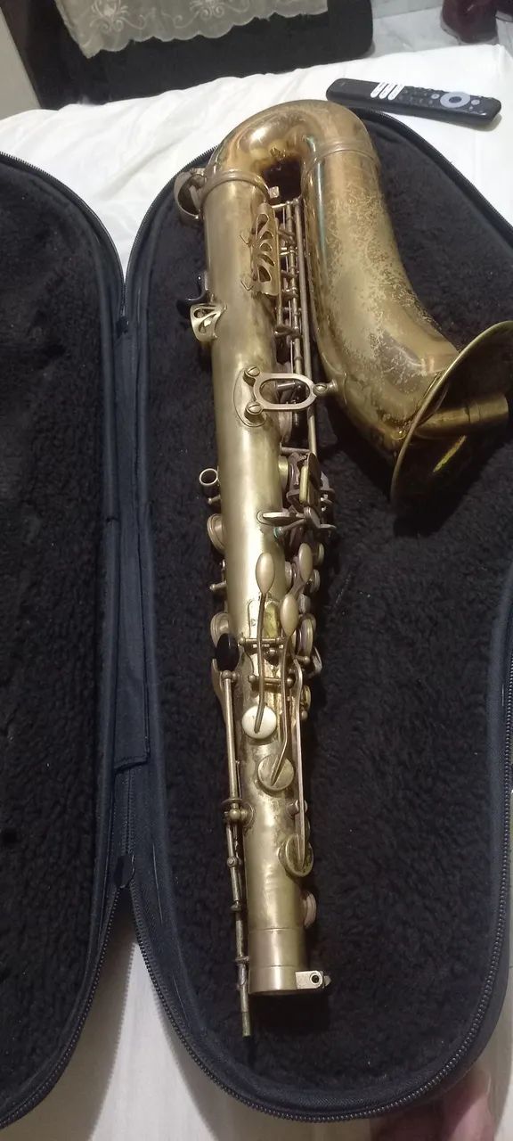 Saxofone Tenor da marca Júpiter.  - Foto 3