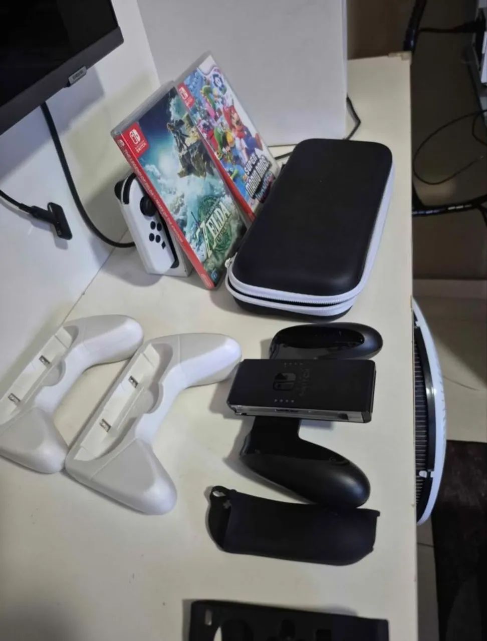 Nintendo Switch OLED com 2 jogos (Novíssimo) - Foto 2
