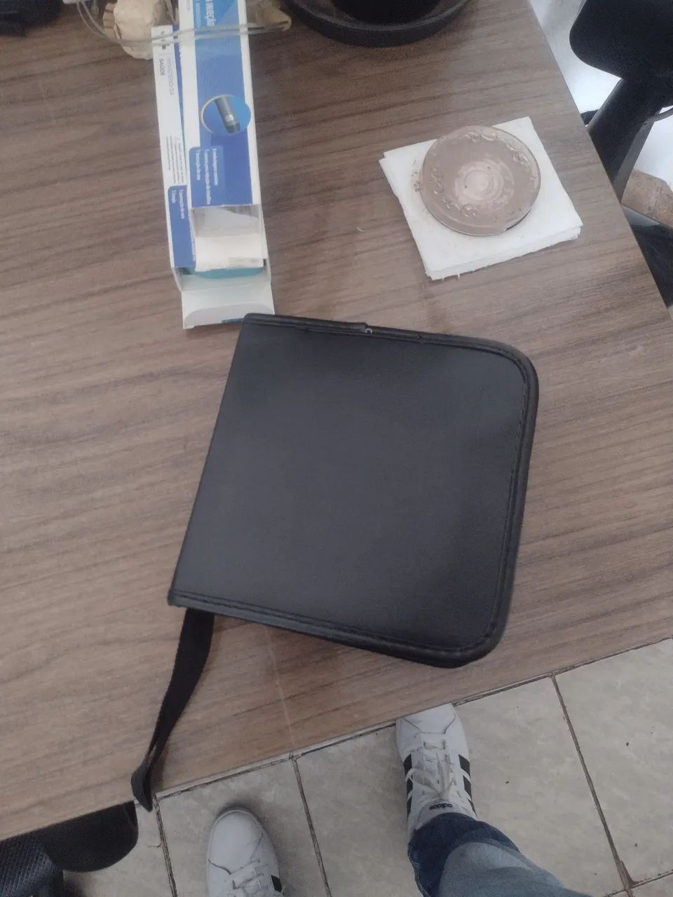 Disqueteira de couro para dvds - Foto 4