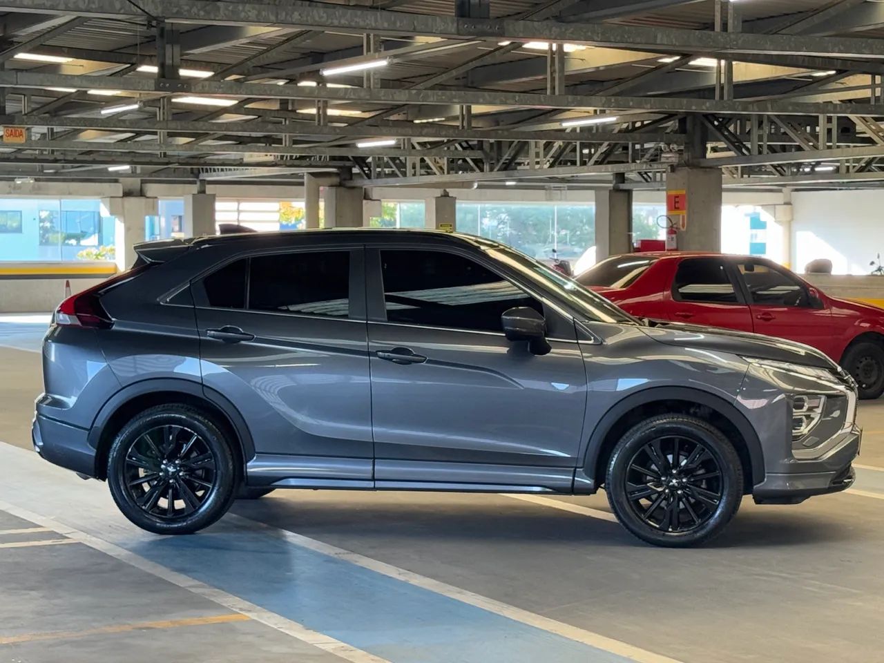 Mitsubishi Eclipse Cross HPE-S 1.5 AWD 165cv Aut. 2023 - Foto 4
