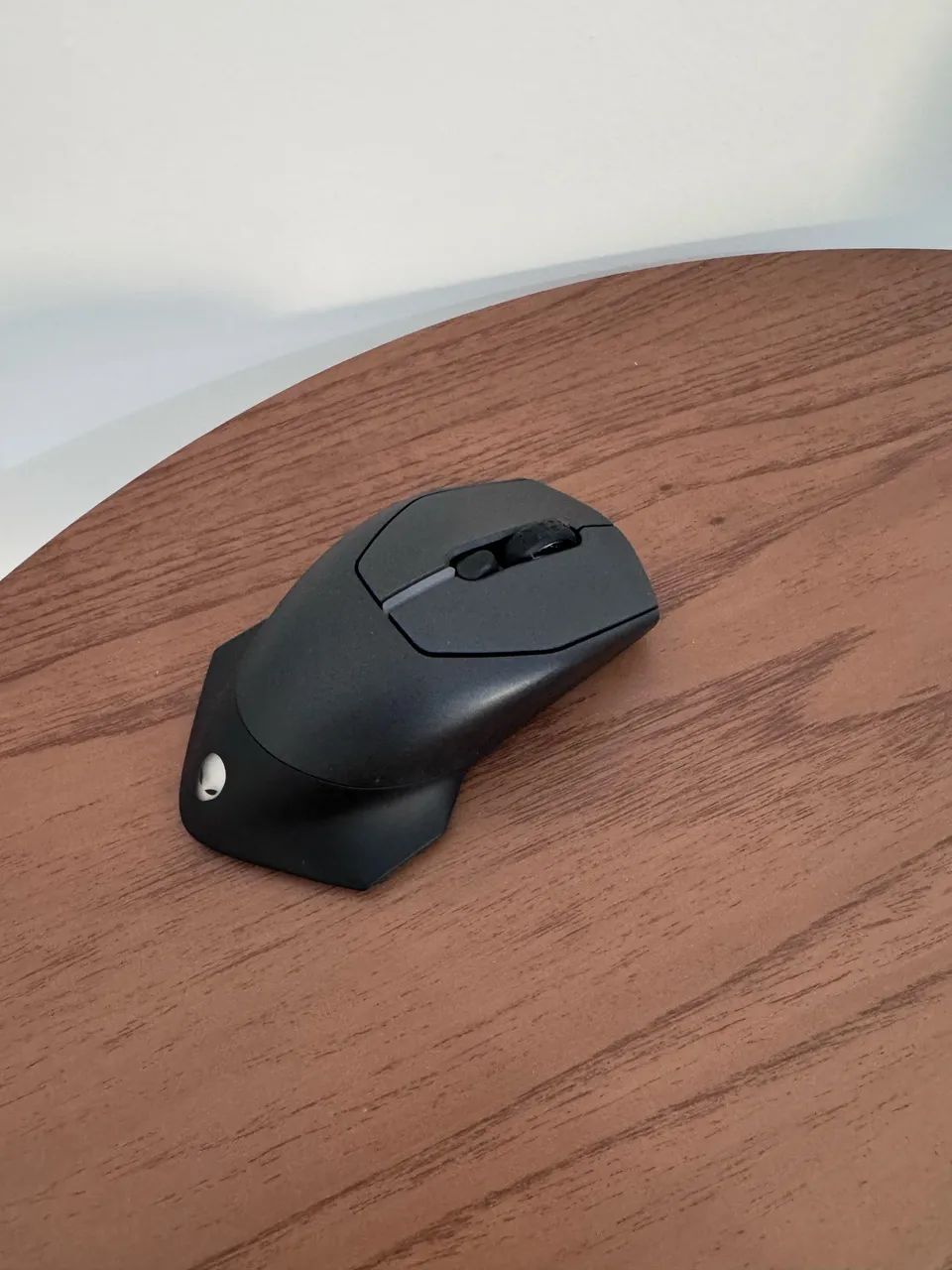 Mouse para jogos Alienware AW720M Tri-Mode Wireless 26.000 DPI