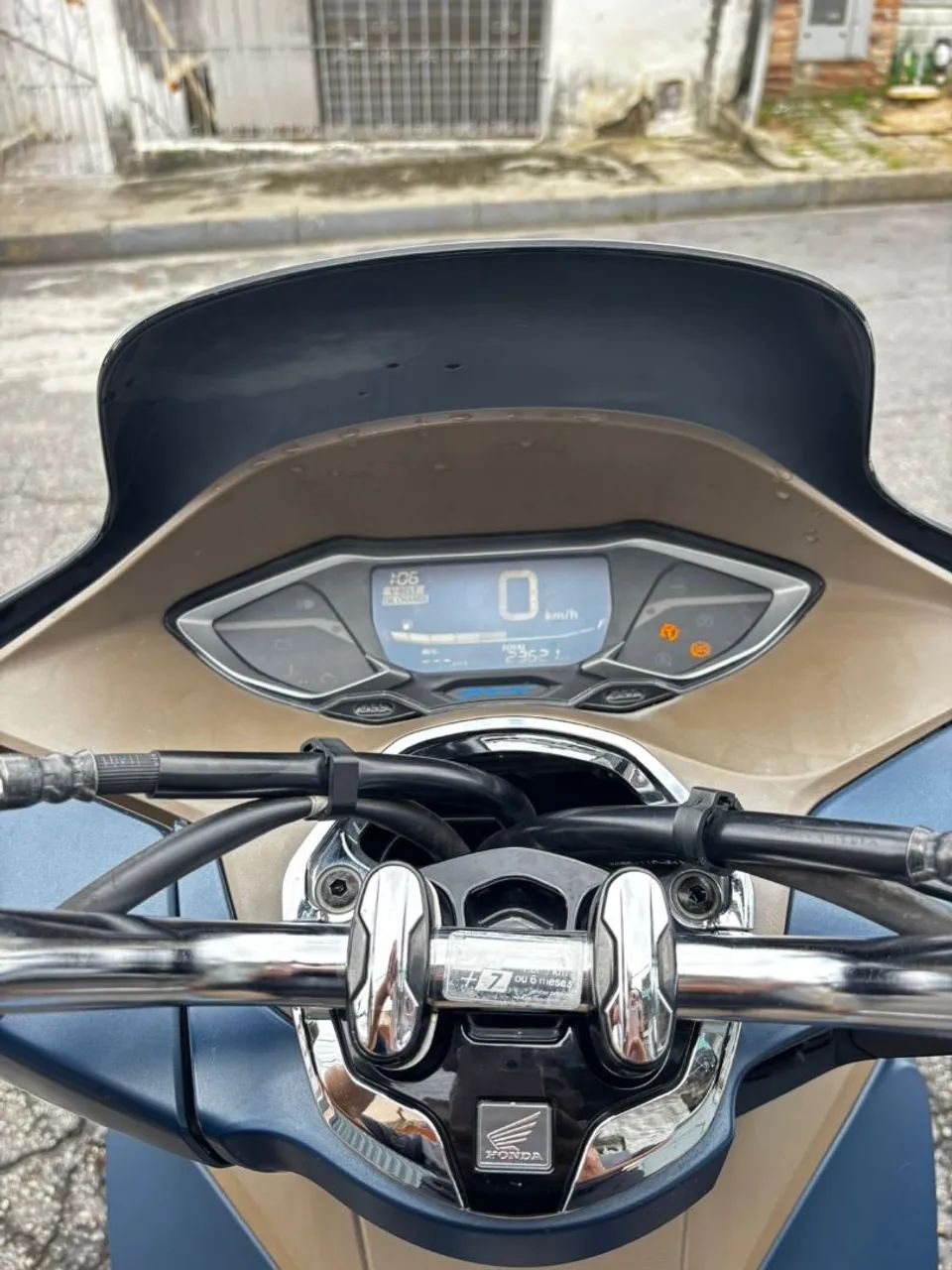 Honda PCX DLX 160 - Foto 12
