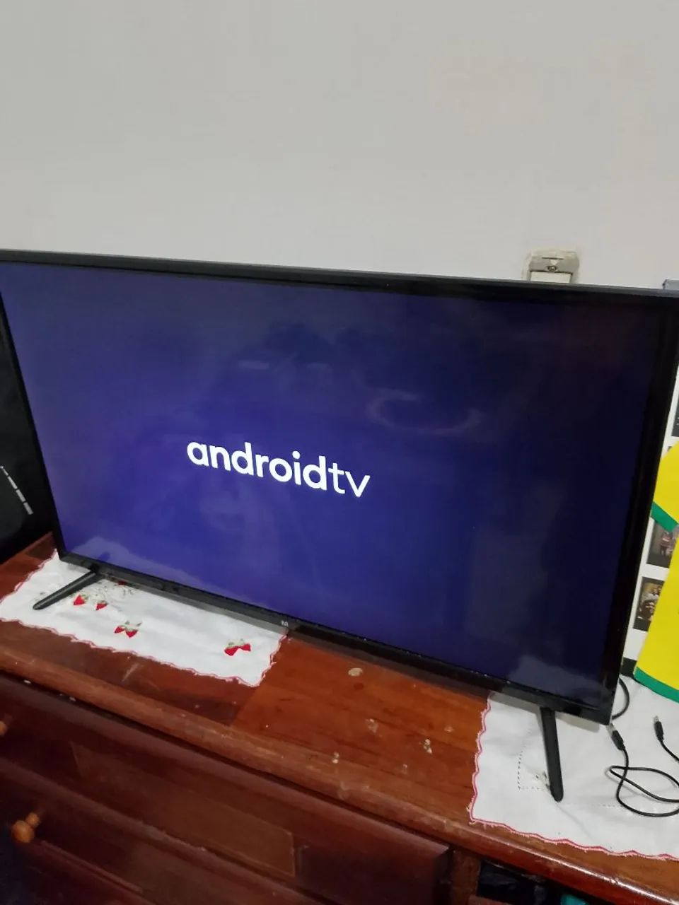 Smart TV Multilaser 32" Android TV - Menos de 1 ano de uso