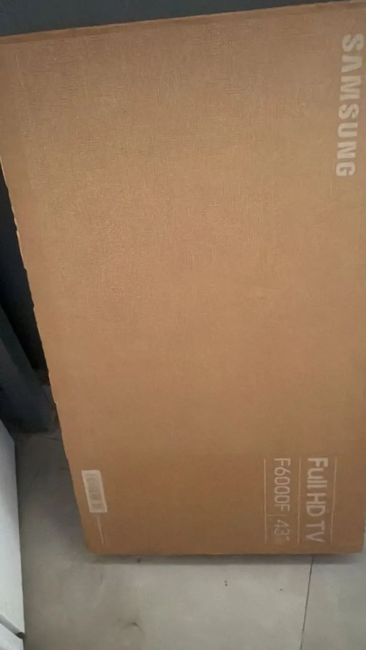 TENHO TVS LACRADA DA SAMSUNG DE 43 E 55