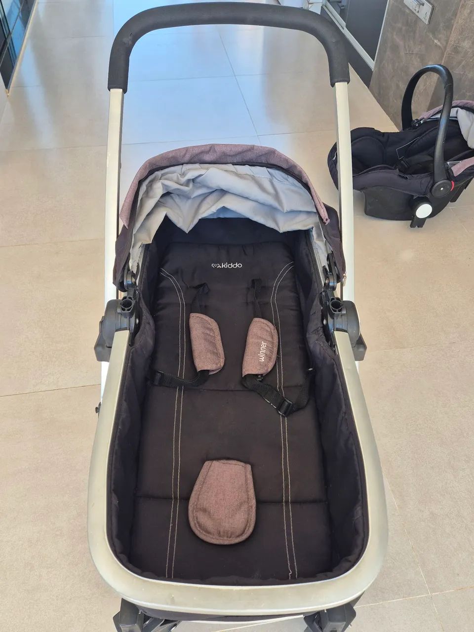 Carrinho de Bebe Moises com Bebe Conforto Kiddo - Foto 4