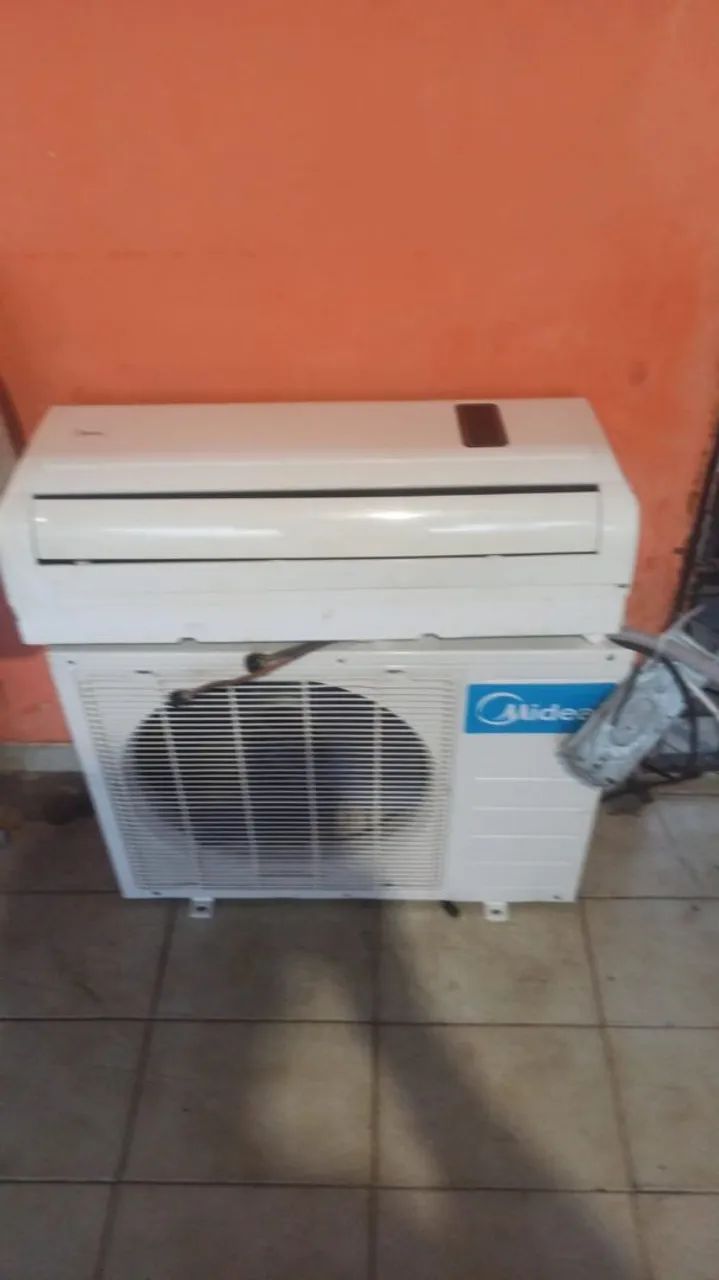 PARA VENDER LOGO SPLIT MIDEIA INVERTER 9 MIL BTUS JA HIGIENIZADA COM GARANTIA DE 3 MÊS!!
