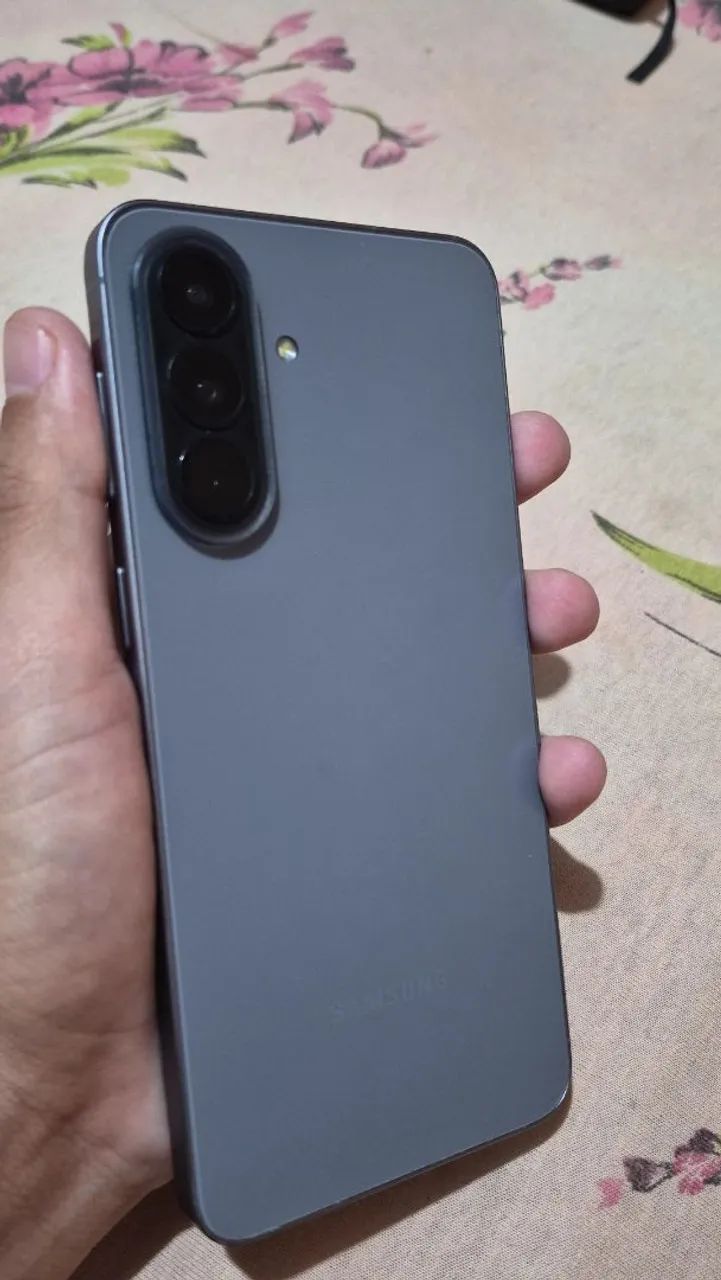 Samsung galaxy A57 - Foto 3