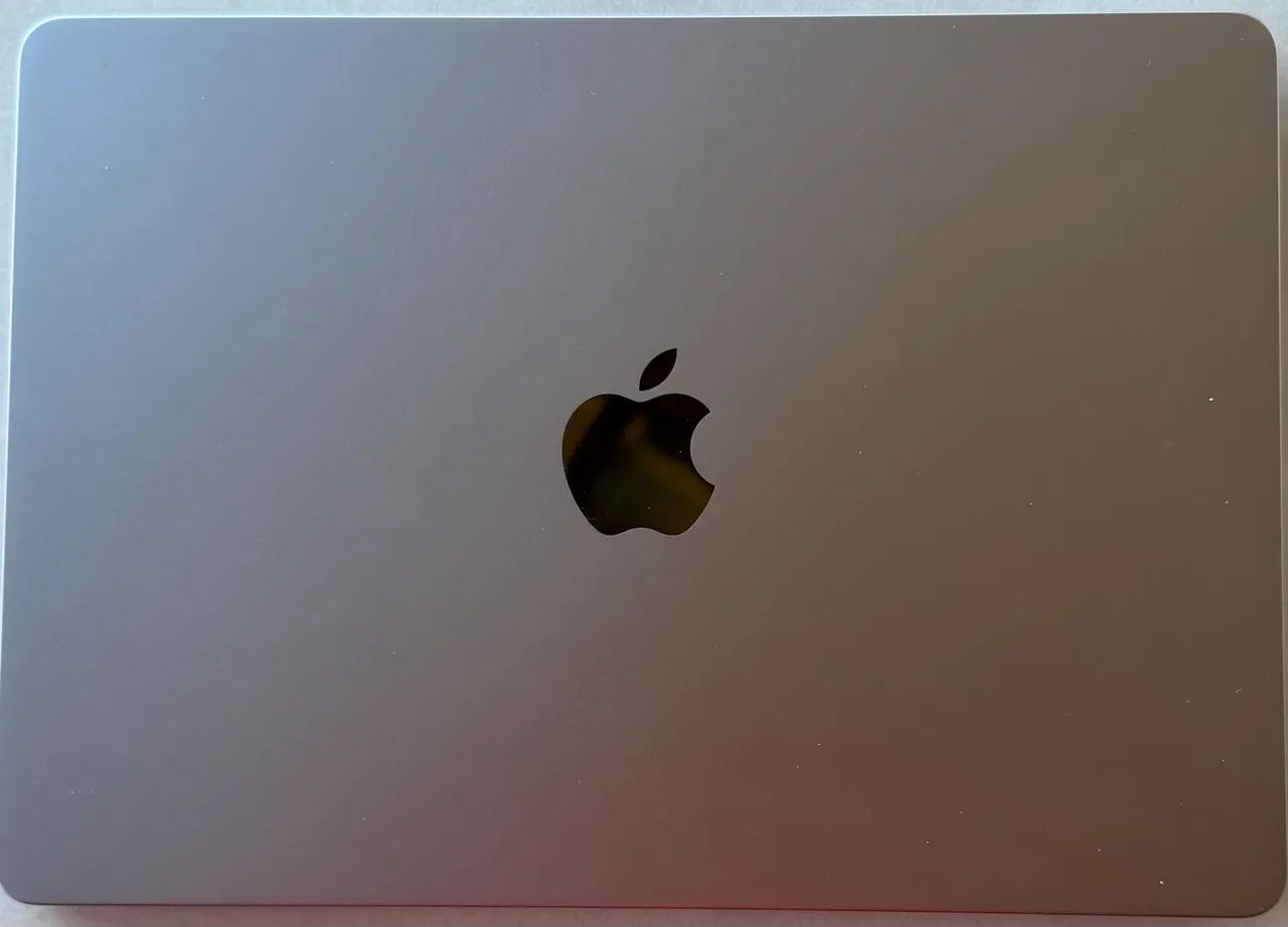 MacBook Air 13.6 inch M2 256 GB SSD 8GB unified memory - Notebooks