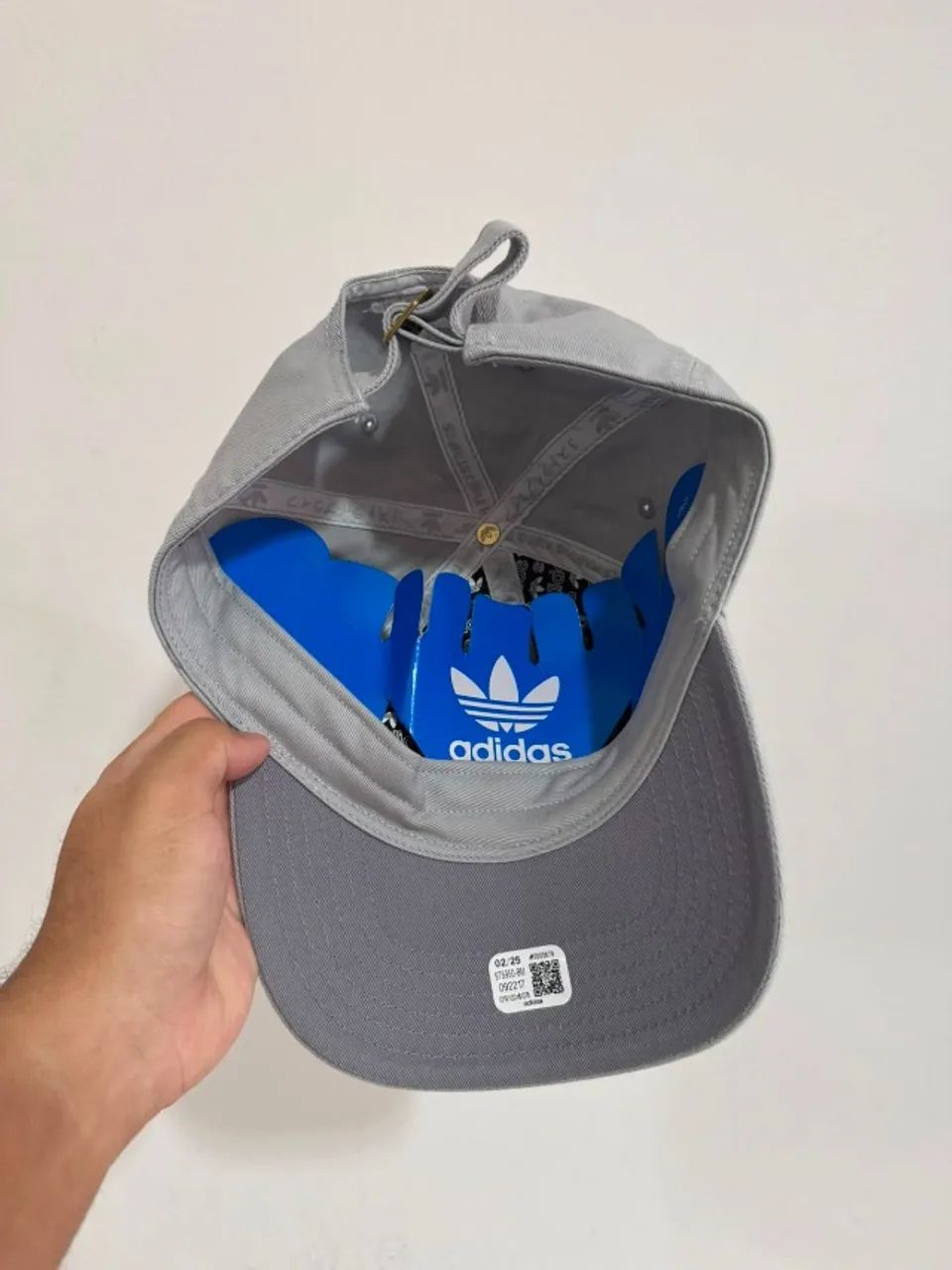 BONÉ ADIDAS CINZA - Foto 2