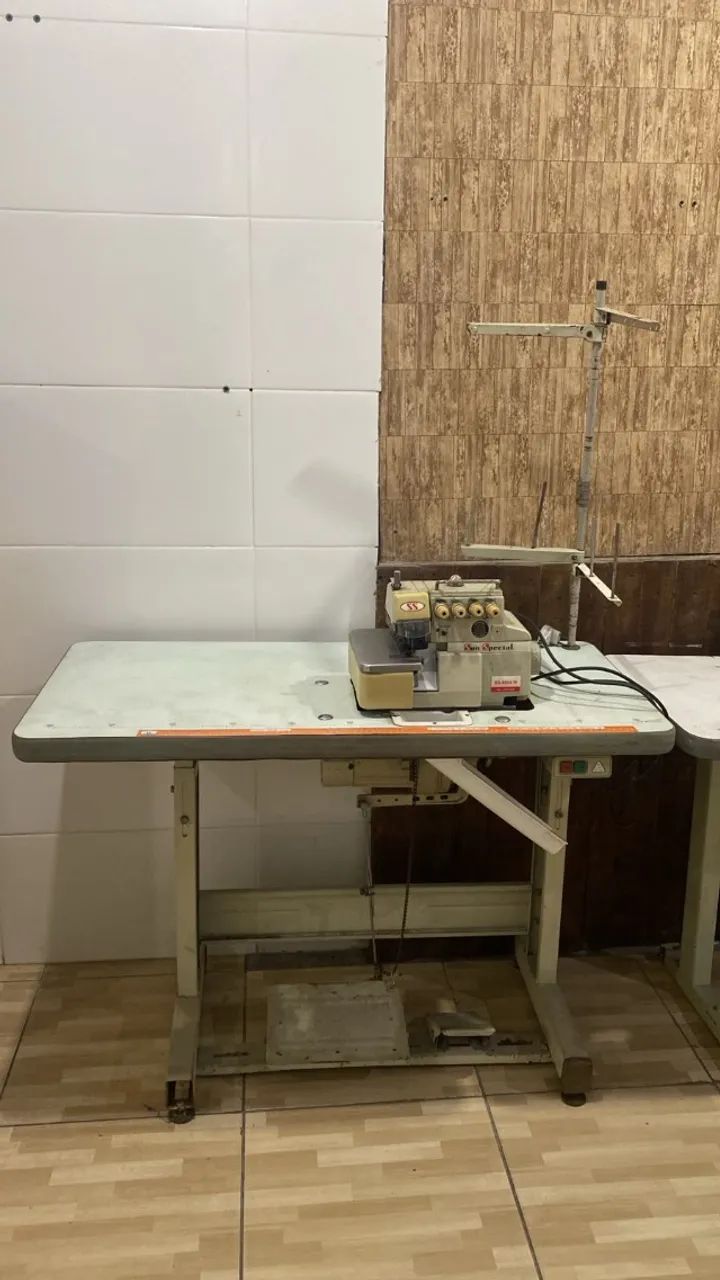 Máquina de costura 