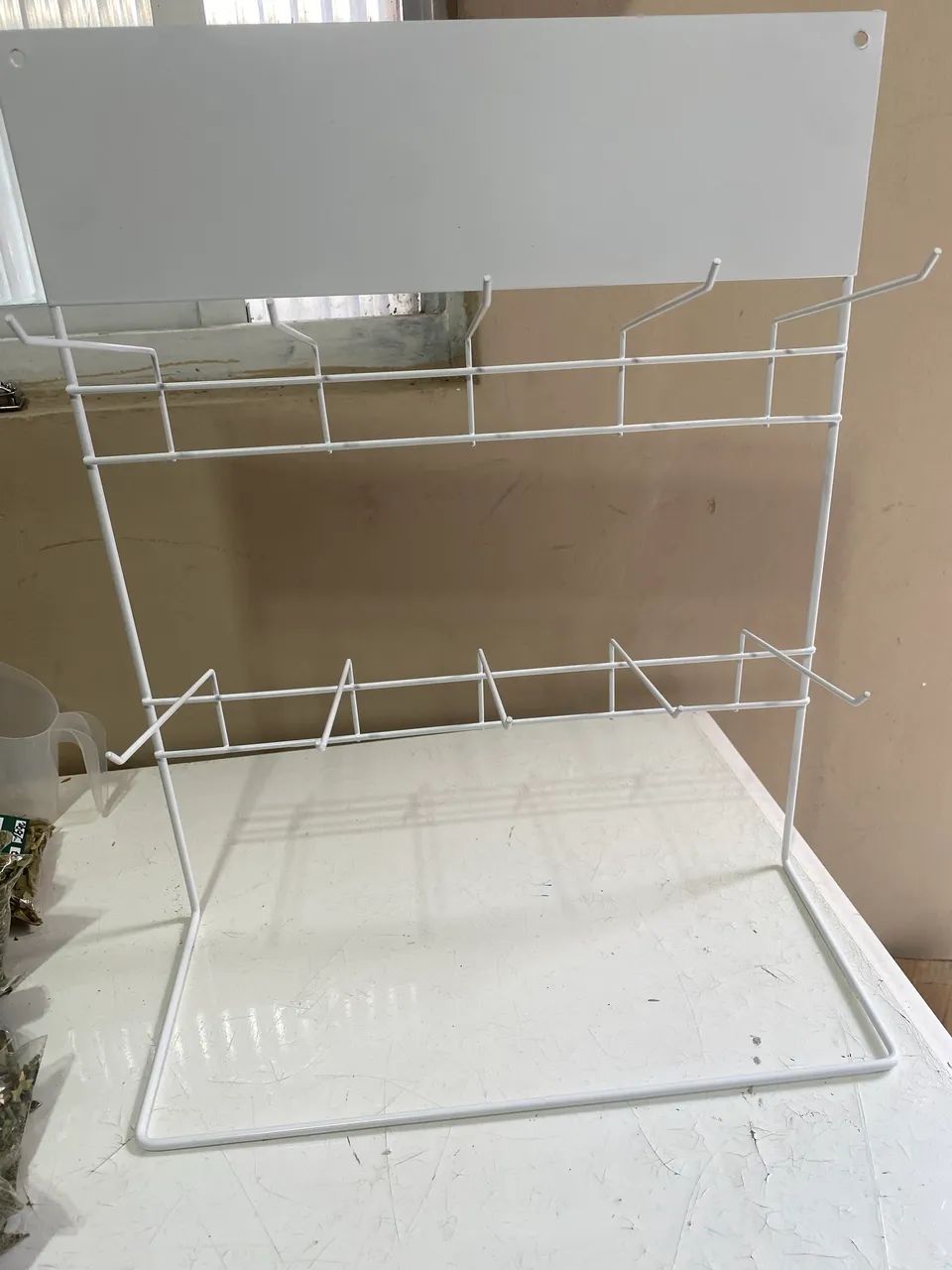 Expositor com 10 ganchos 