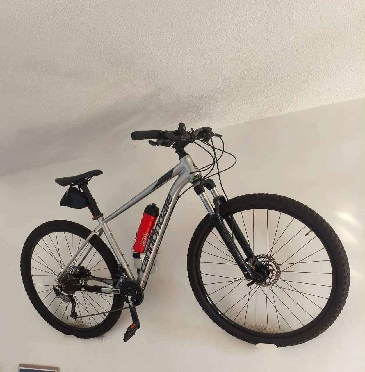 bicicleta cannondale aro 29 trail 6 