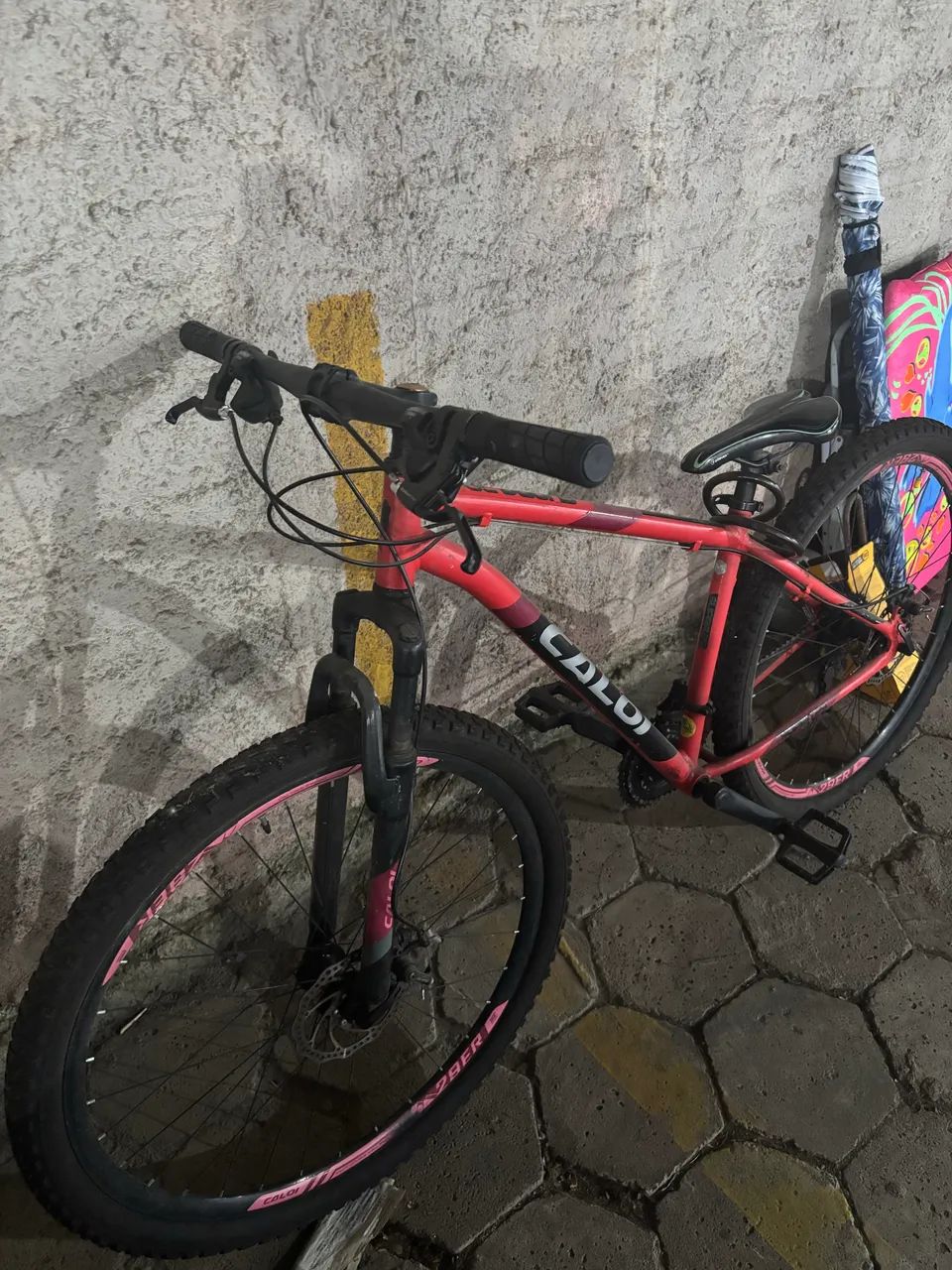 Vende-se bicicleta aro 29  - Foto 6