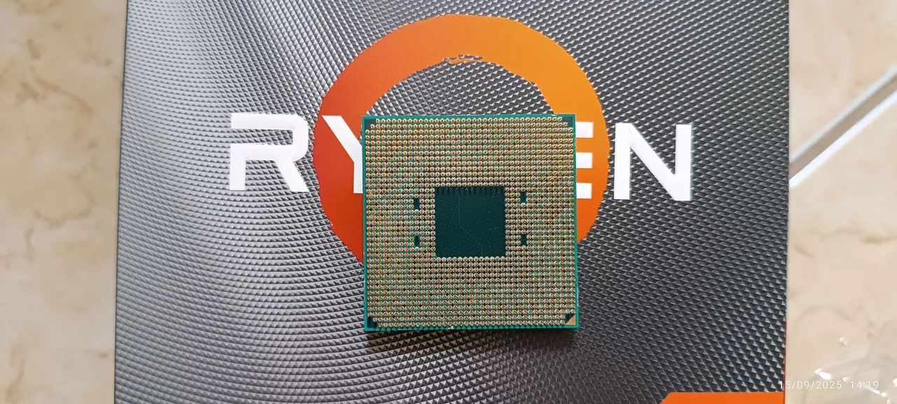 Processador AMD Ryzen 3 3200G - Foto 4