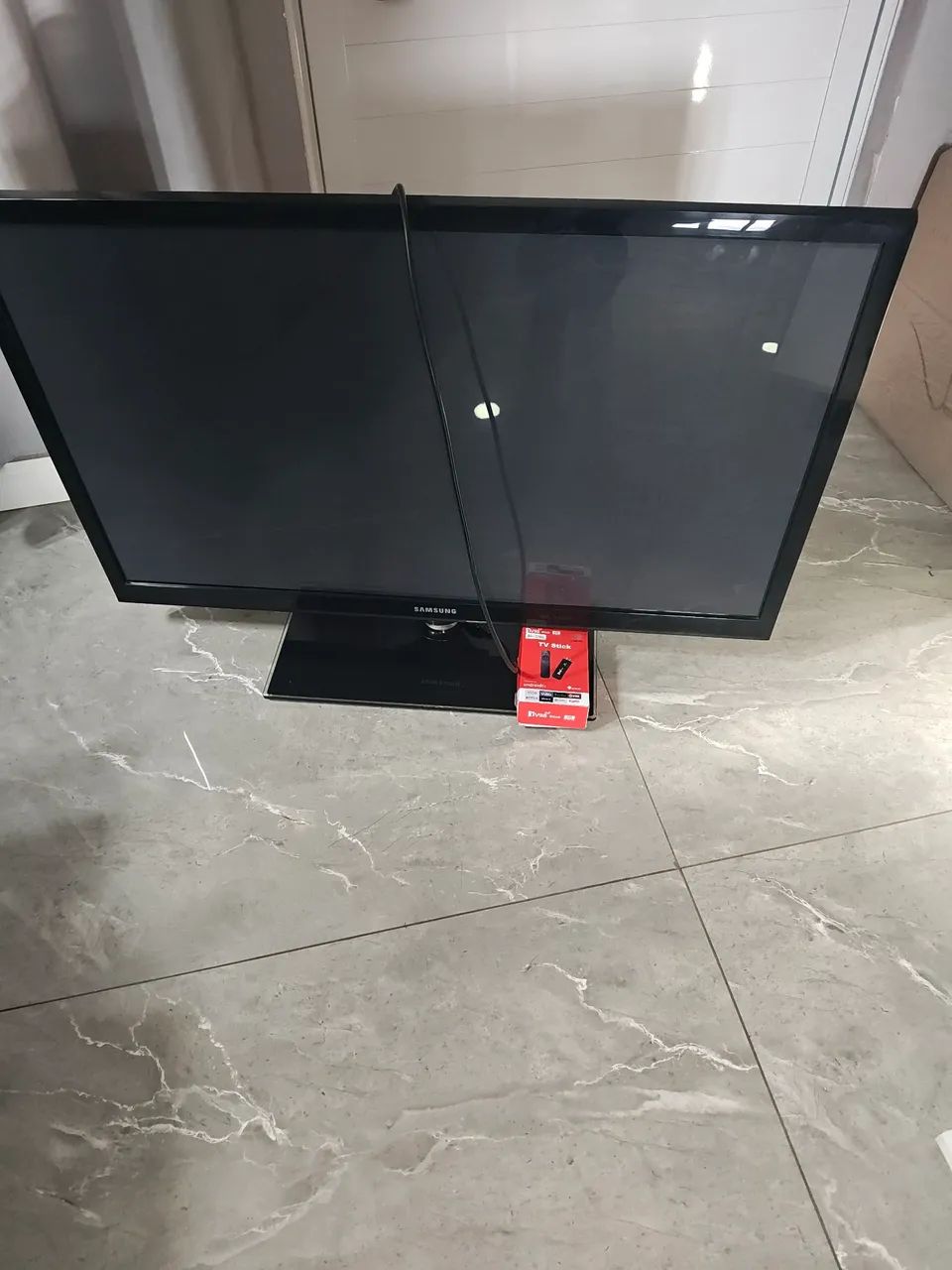 Tv Samsung 3D 43 polegadas com dois óculos Samsung mas tv stik de brinde  - Foto 2