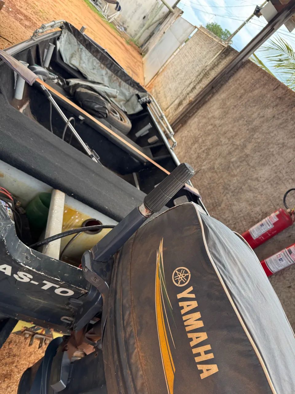 Barco de pesca motor Yamaha 25 Hp - Foto 2