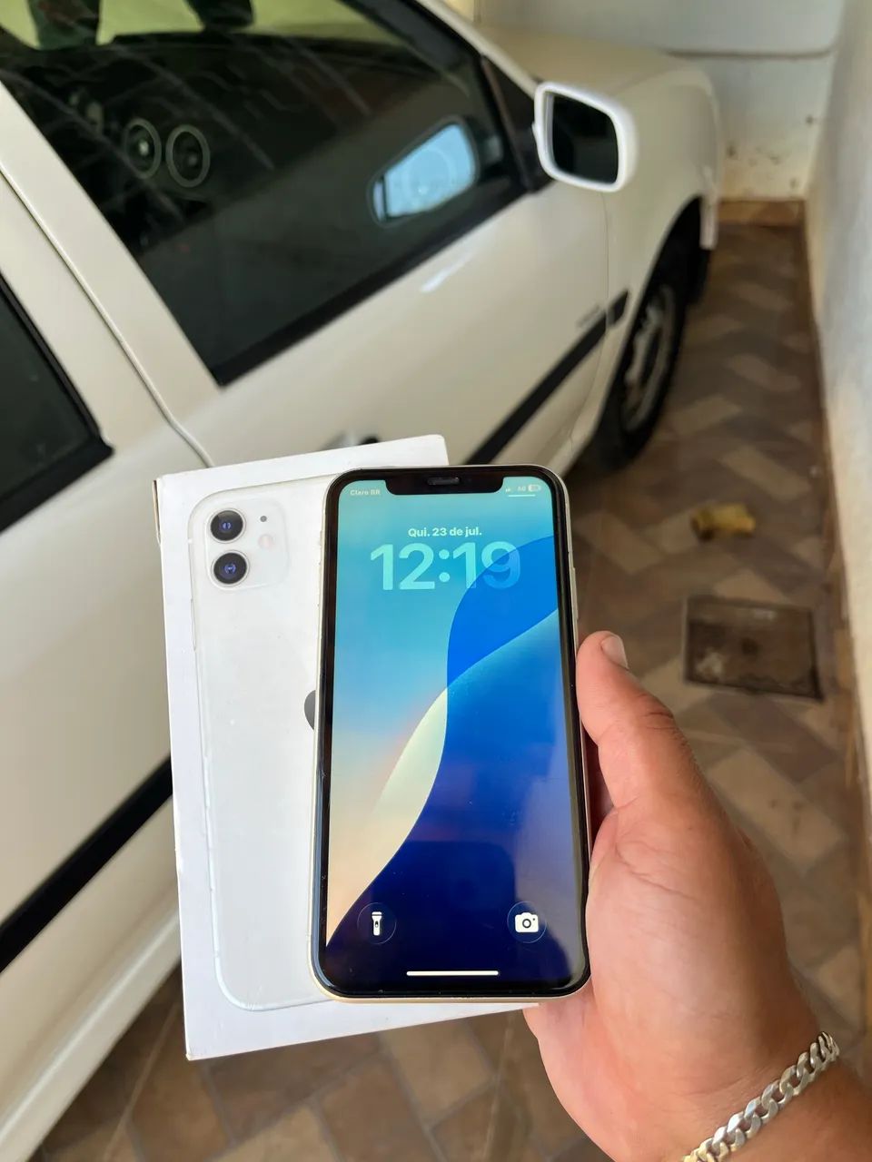 iPhone 11 semi novo  - Foto 3