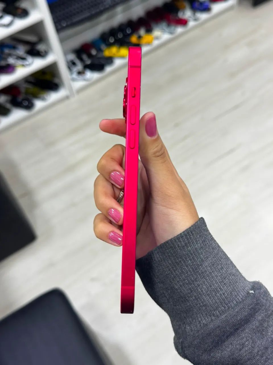 Troco iPhone 14 Plus Red em Poco x8 pró e pro max ou s25 fé  - Foto 2