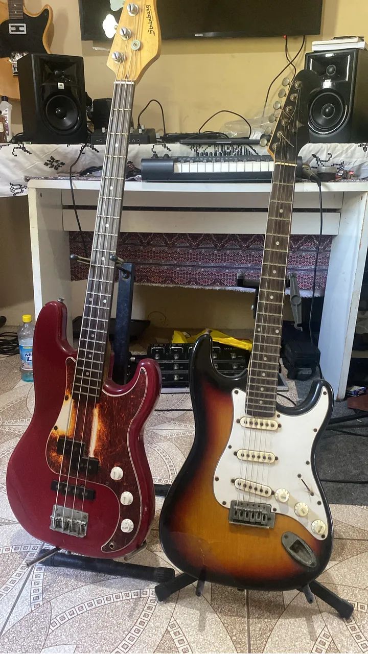 Baixo e guitarra para reparar 