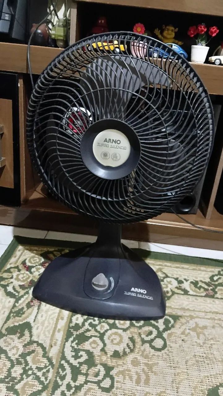 Vende se ventilador Arno 30cm