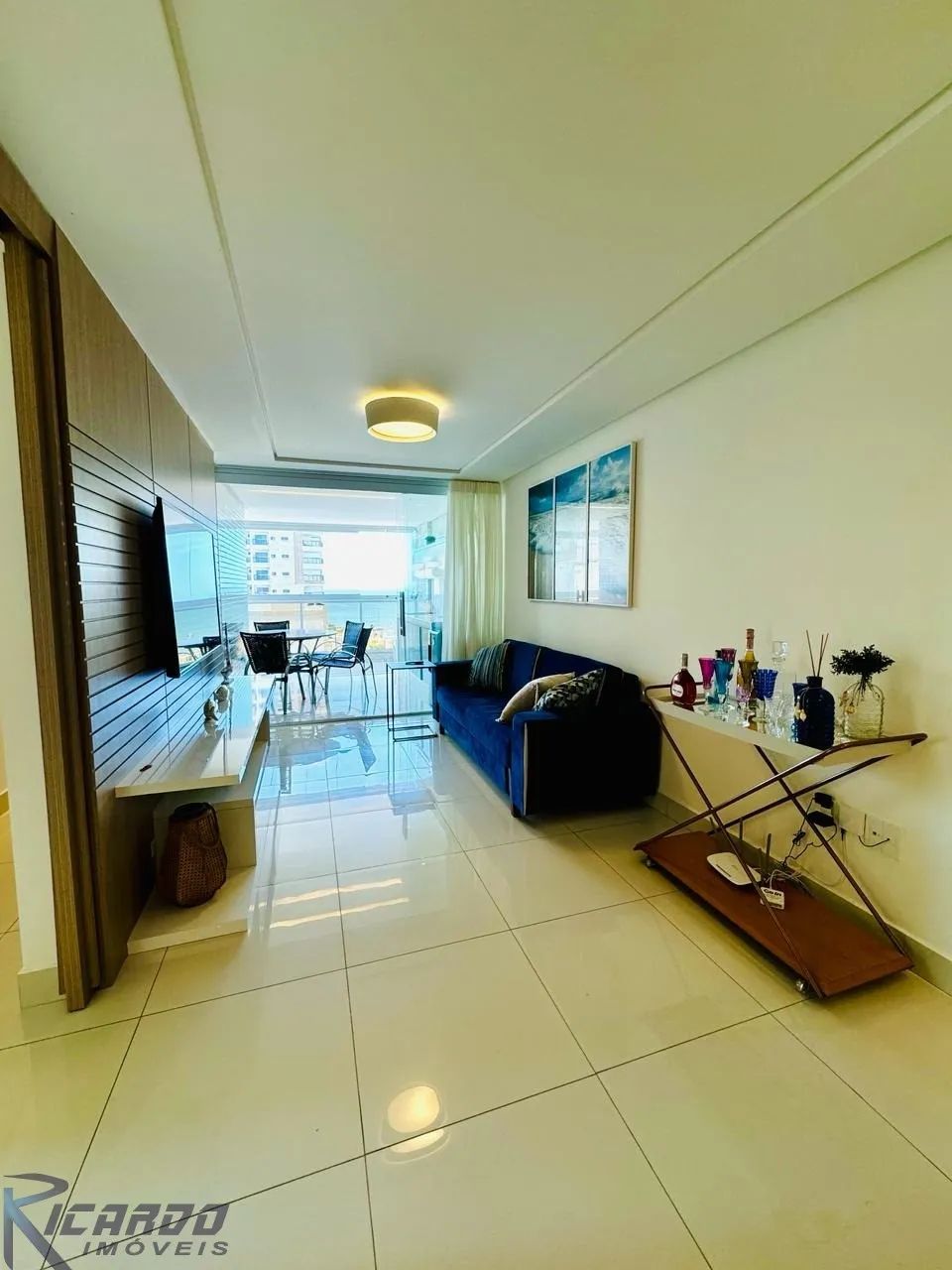 Apartamento de Luxo com Três Quartos e Área Externa! - Foto 2