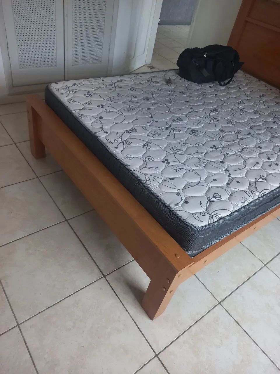 Cama sem colchão nova!! - Foto 2