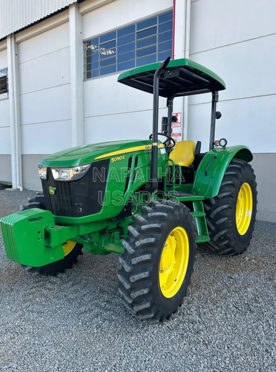 John Deere Trator 5090E