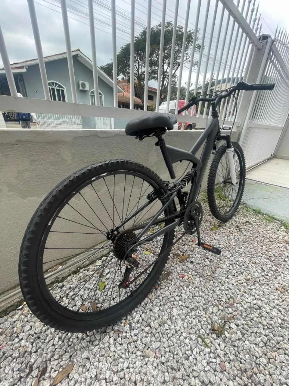 Bicicleta Aro 26 - Revisada e Pronta para Andar - Foto 3
