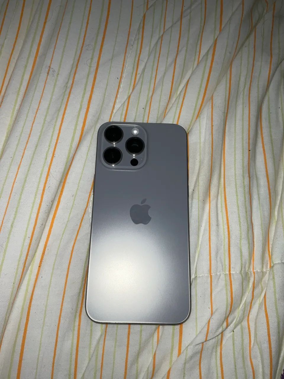 Iphone 15 pro max - 512gb - 100% bateria - titanium natural