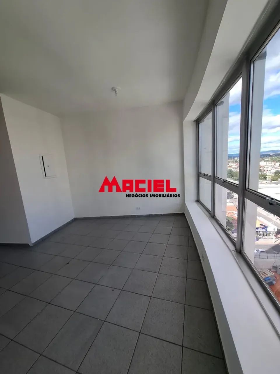 SALA COMERCIAL NO CENTRO DE SÃO JOSE DOS CAMPOS - Foto 3