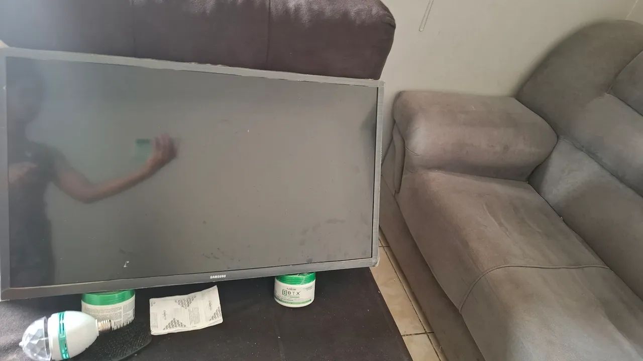 Vendo televisão Samsung 32 polegadas - Foto 4
