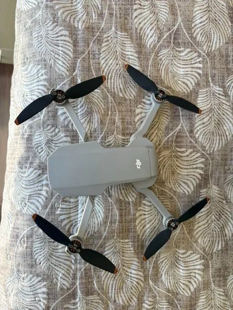 Drone DJI mini 2 SE combo FLY MORE - Foto 5