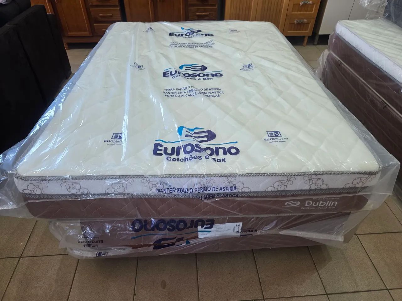 Cama de casal box molas ensacadas nova