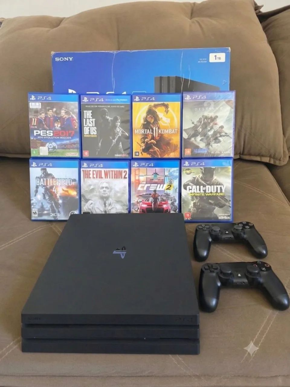 PS4 PRO MODELO CUH-7015B 