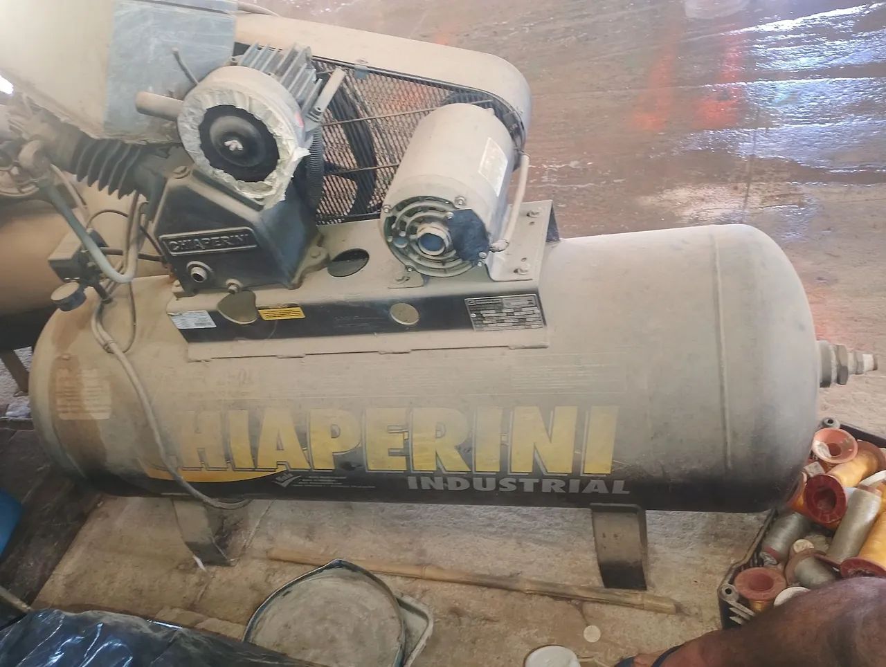 Compreensor de ar trifásico 