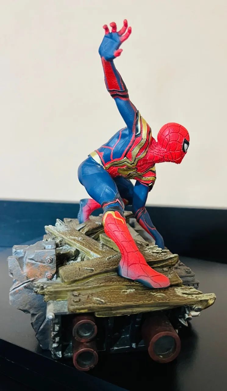 ESTÁTUA HOMEM-ARANHA 1/10 DA IRON STUDIOS  - Foto 3