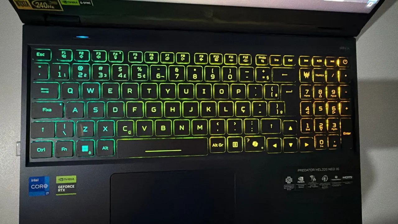 Notebook Gamer HELIOS NEO 4070 i714700Hx - Foto 4