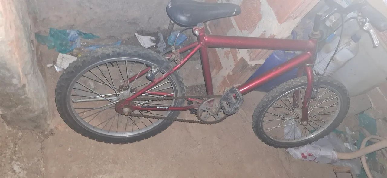 Bicicleta infantil semi nova - Foto 4