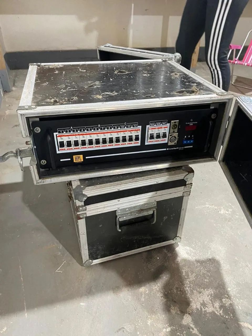 Cita que são equipamentos de som e iluminação - Foto 3