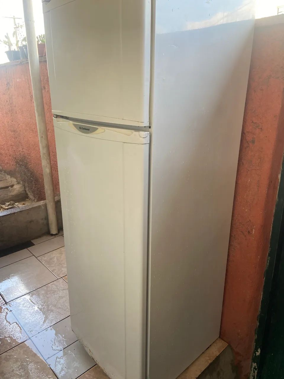Geladeira continental 