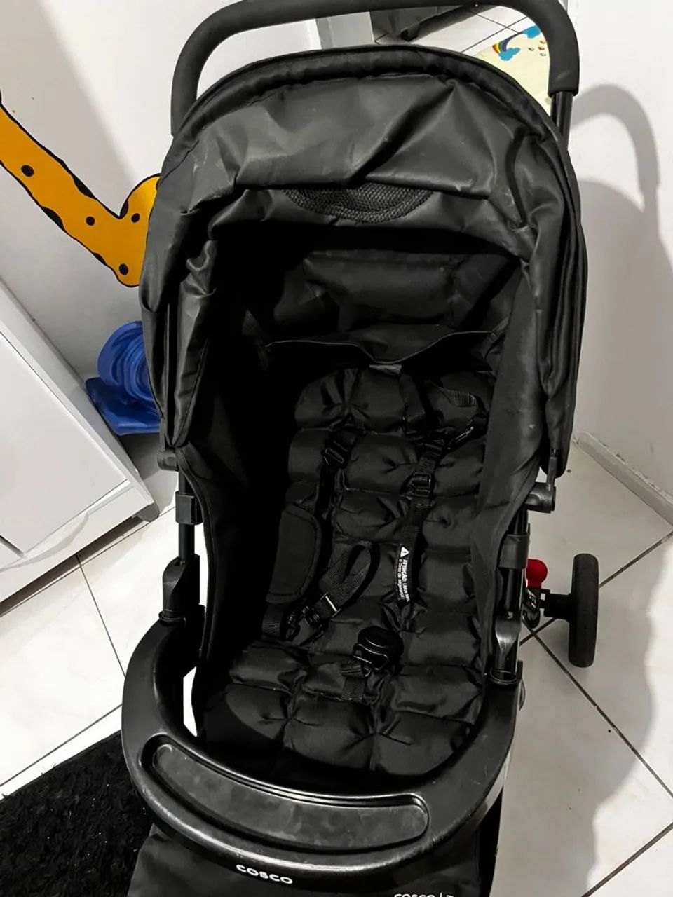 Carrinho de bebê Semi-Novo