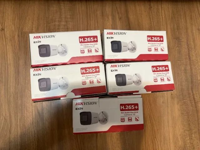 5x Camera Hikvision  - 2CD1021G0-I