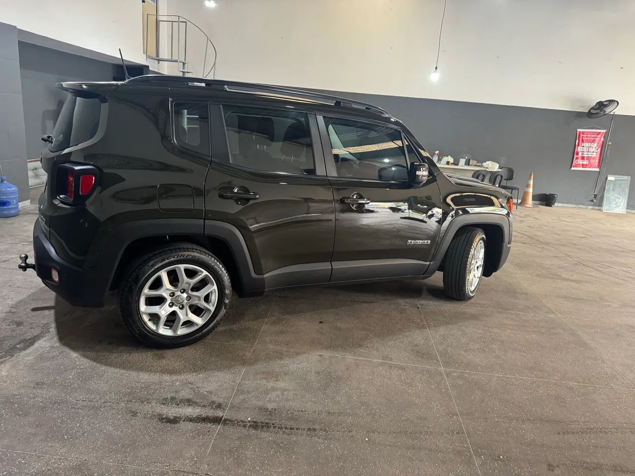 Jeep Renegade Longitude 1.8 4X2 Flex 16V Aut. 2017 - Foto 9