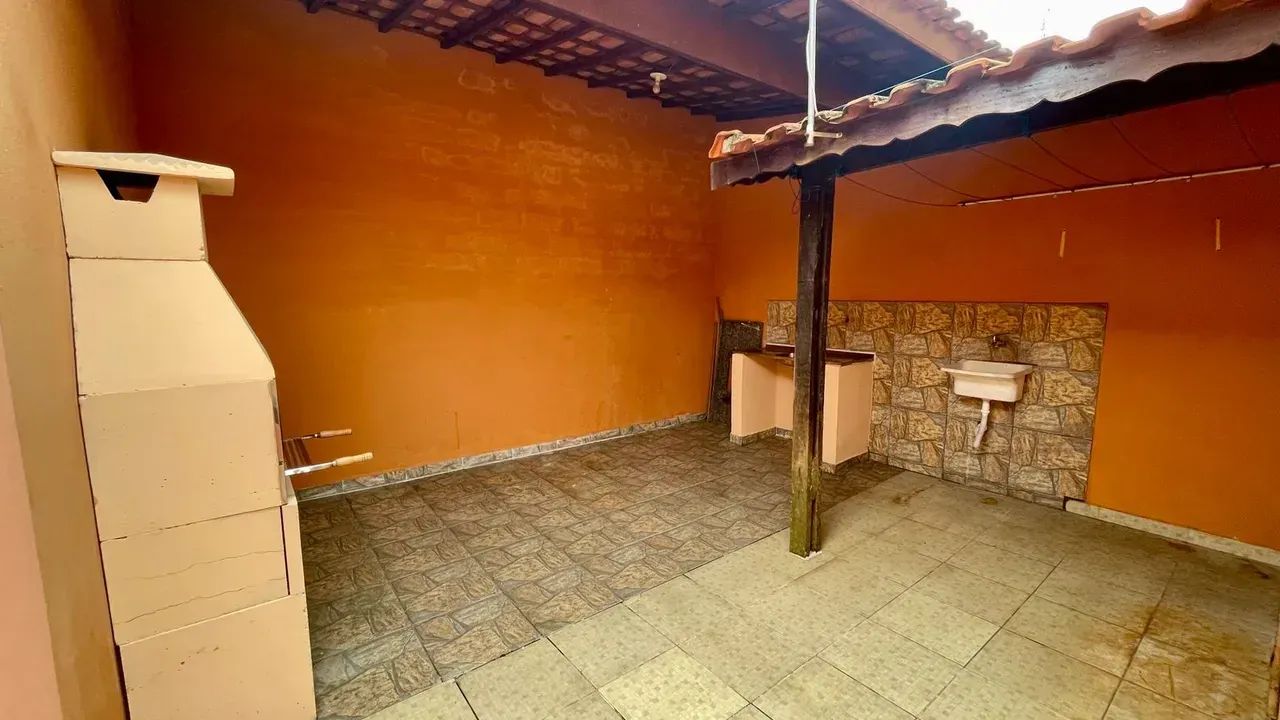 CASA COM 2 DORMITÓRIOS NO BAIRRO JUSSARA - Foto 2