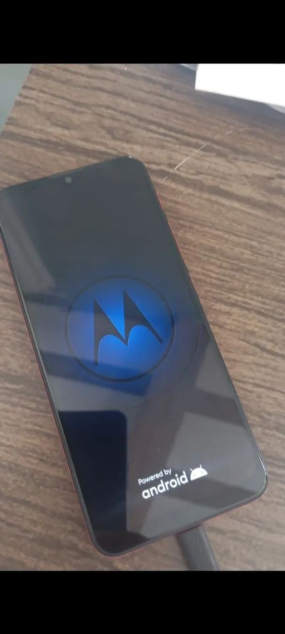 Celular Motorola em bom estado