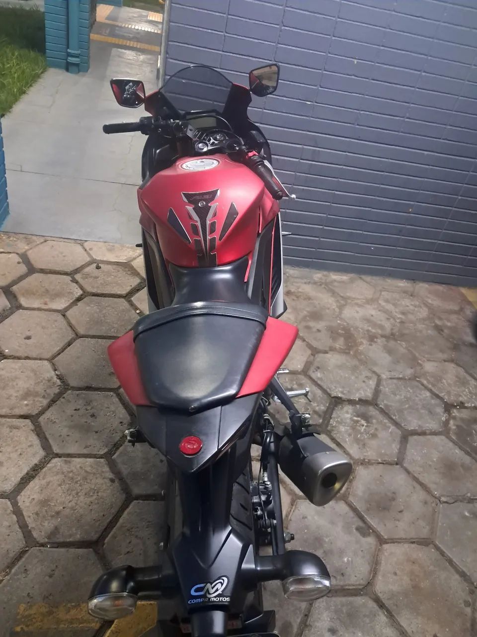 R3 Vermelha fosca  - Foto 2