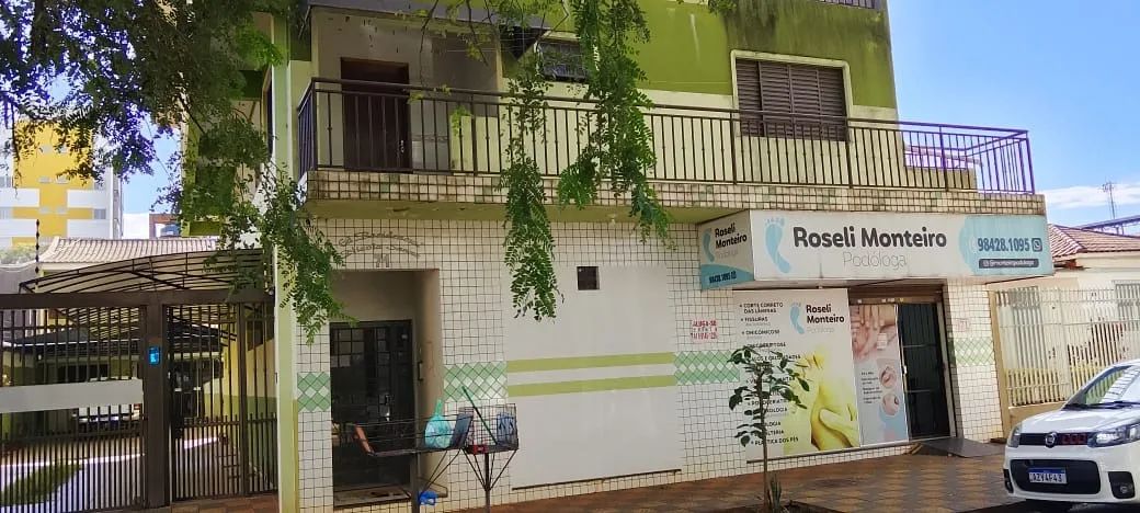  Apartamento com 1 quarto e sacada em Maringá