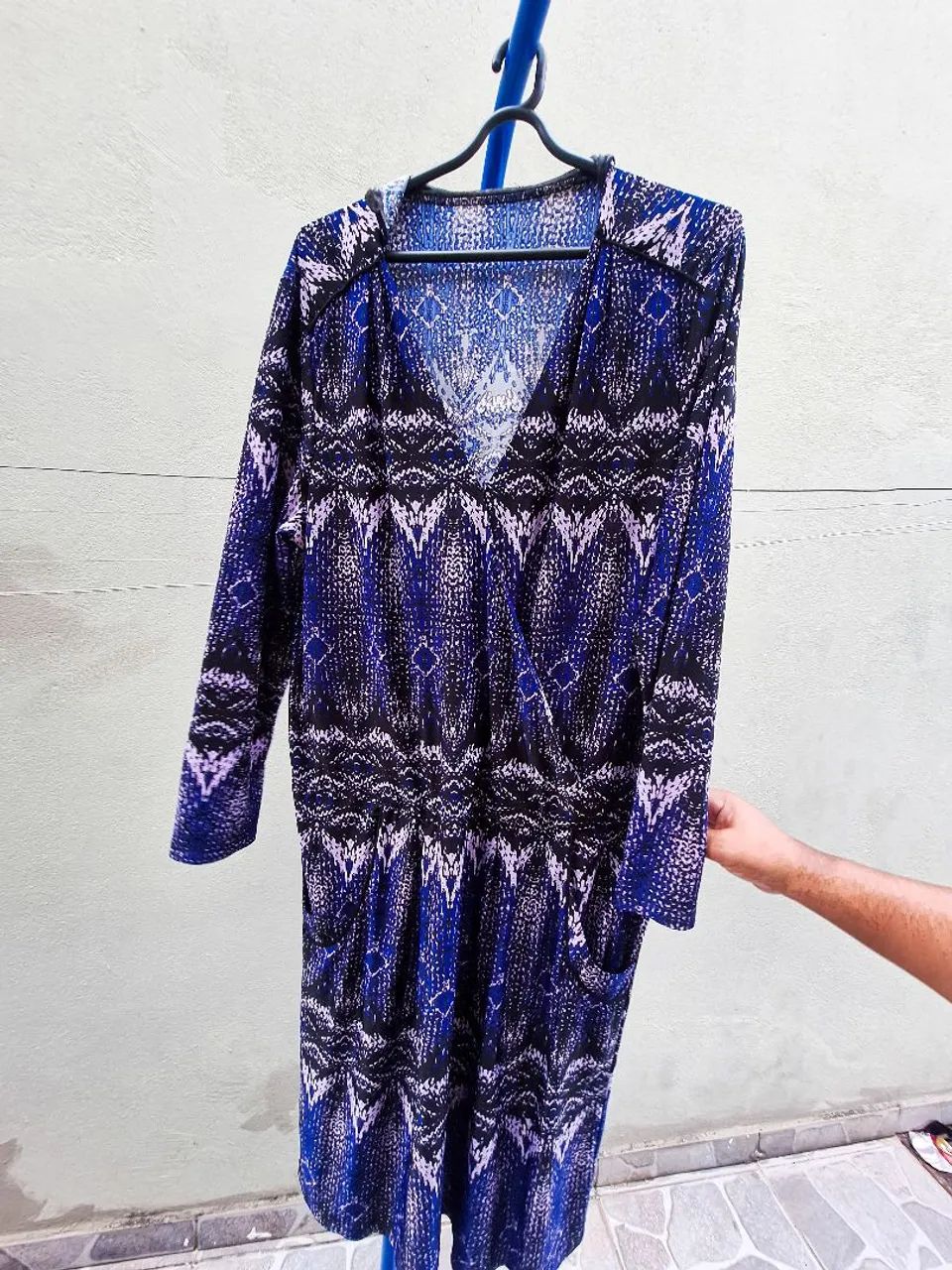 Vestido Plus Size Azul Estampado com Bolso - Foto 2