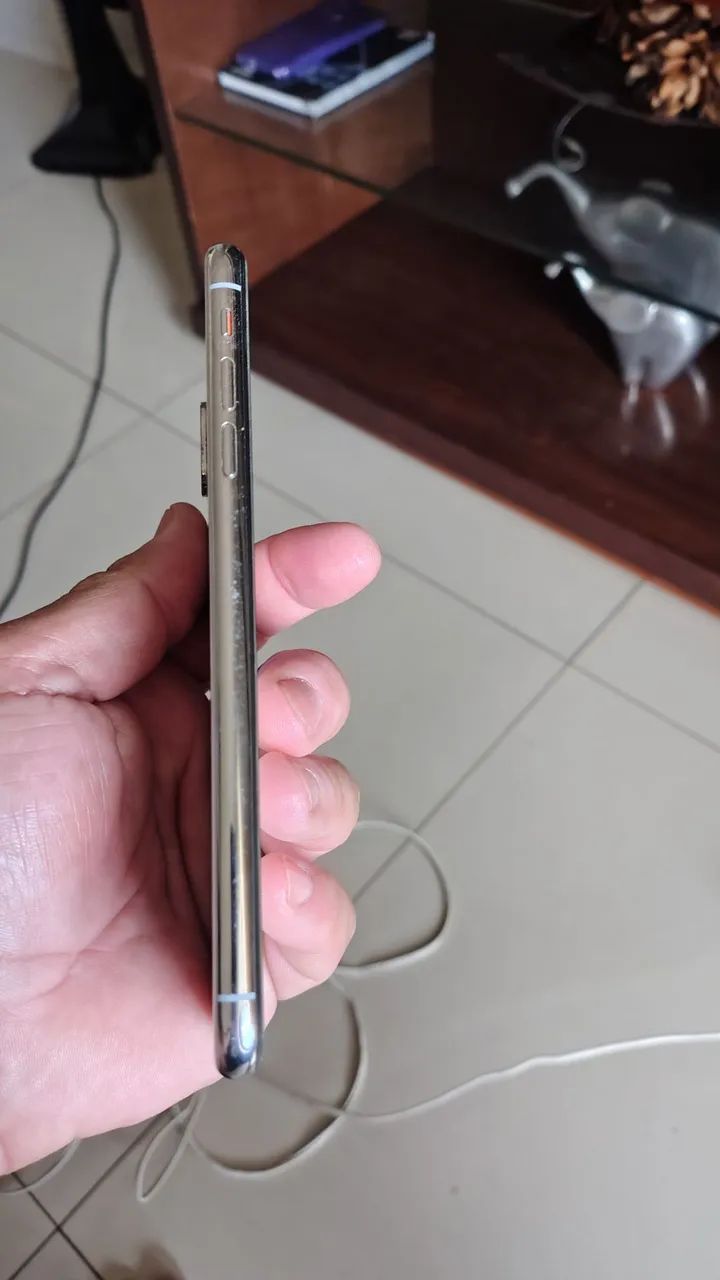 Vendo  iPhone Xs Max! Poucas marcas de uso! - Foto 5